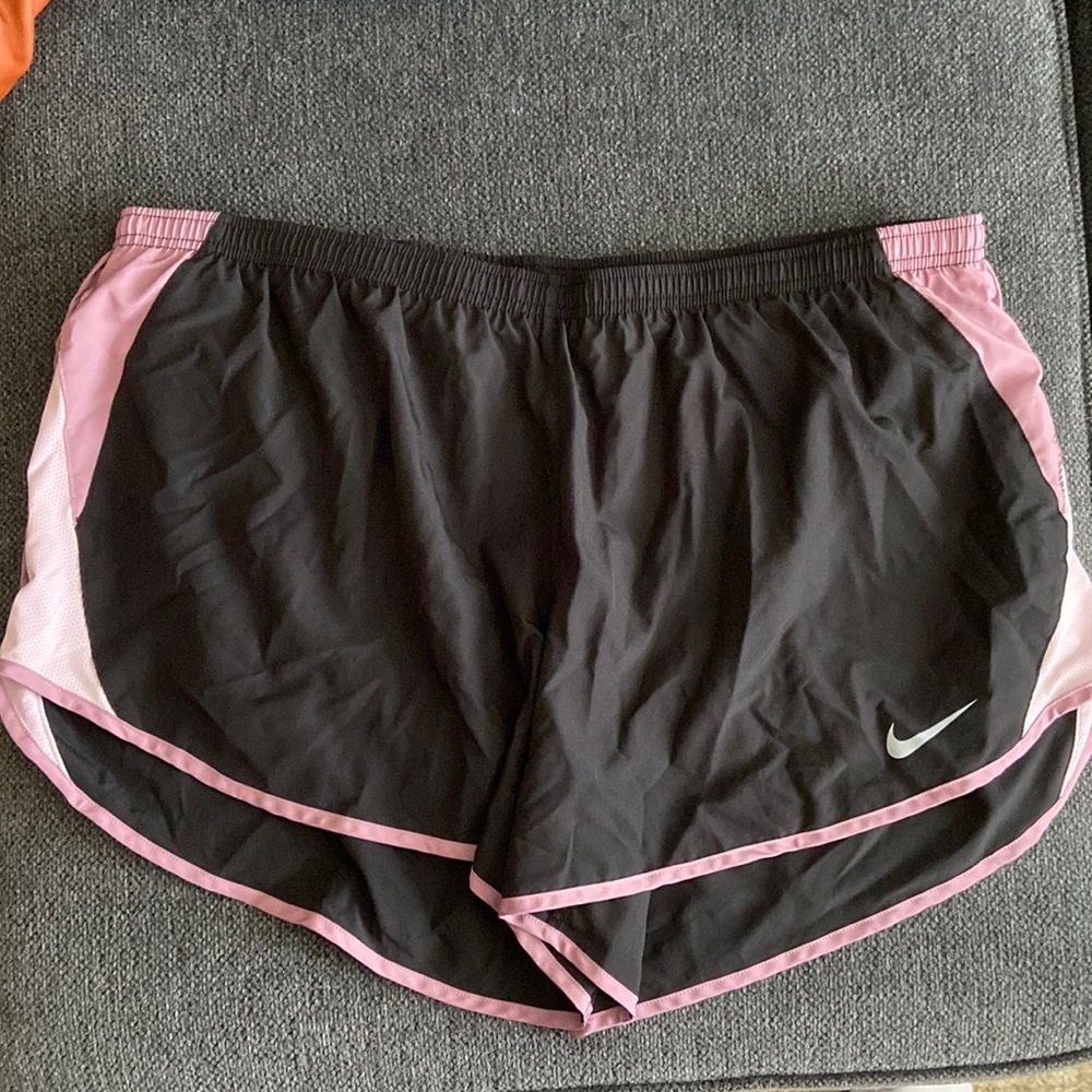 Nike Plus Size Shorts 2x Black & Light Pink
